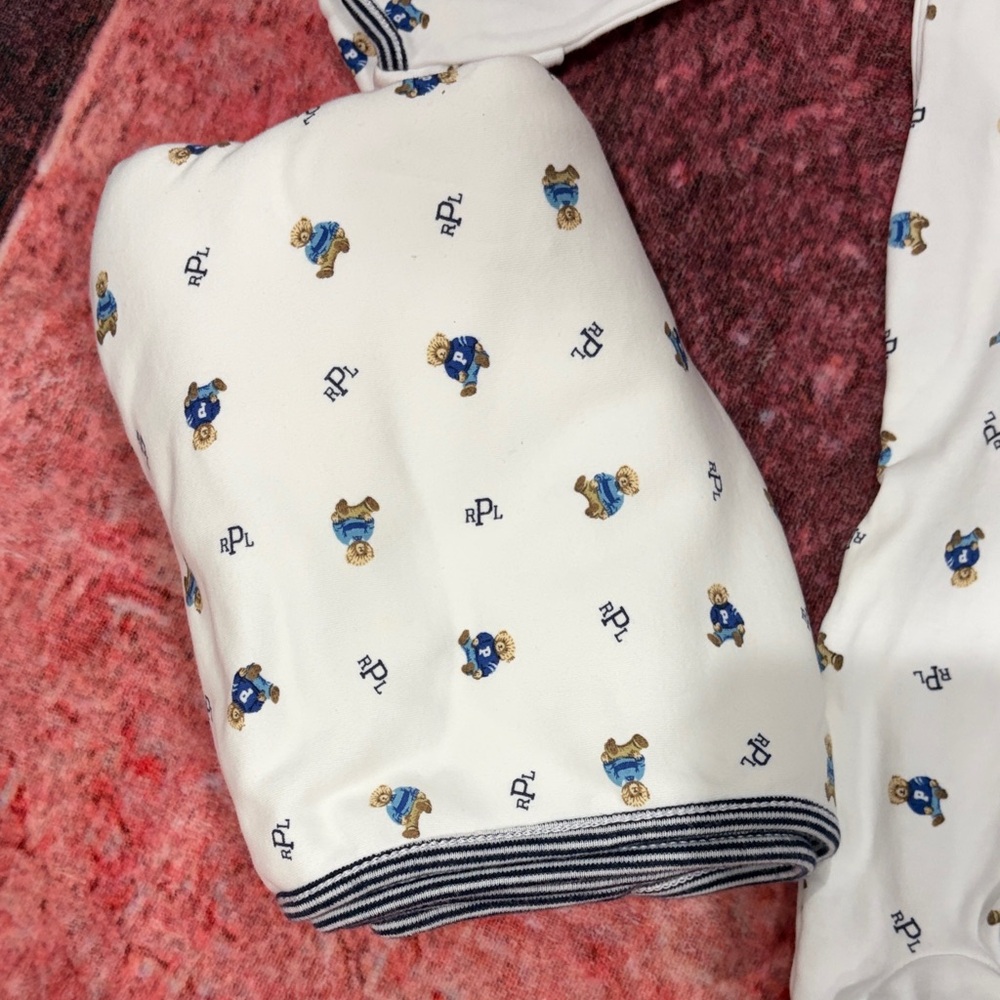 Ralph Lauren White and Navy Kids Footie - Picture 3 of 3